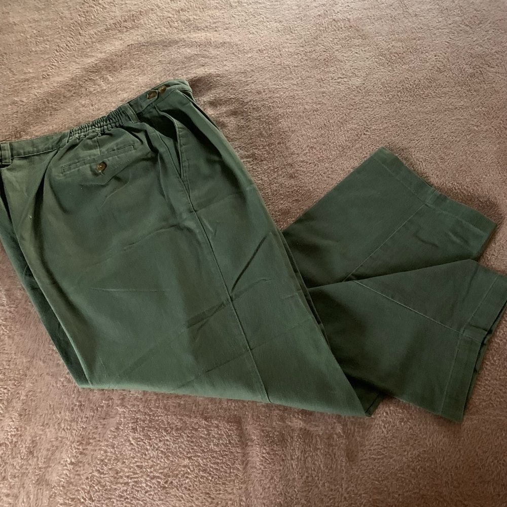Men’s Farah Green Chinos Relaxed Fit Size 42/30